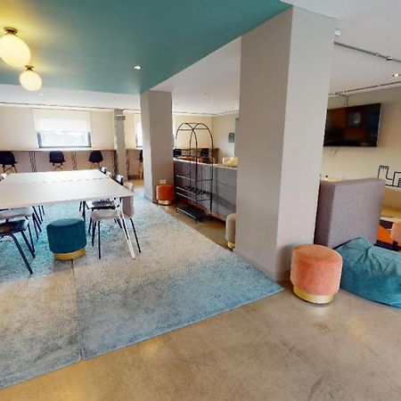 For Students Only Private Bedrooms With Shared Kitchen And Studios At Iq Haywood House In Londres Exterior foto