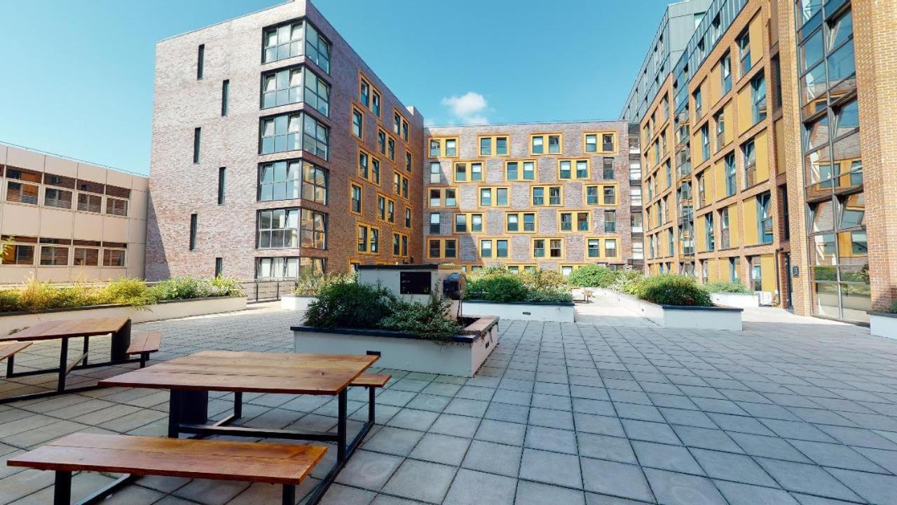 For Students Only Private Bedrooms With Shared Kitchen And Studios At Iq Haywood House In Londres Exterior foto