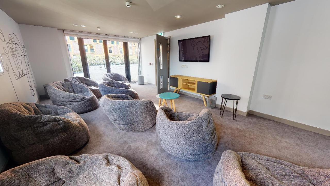 For Students Only Private Bedrooms With Shared Kitchen And Studios At Iq Haywood House In Londres Exterior foto