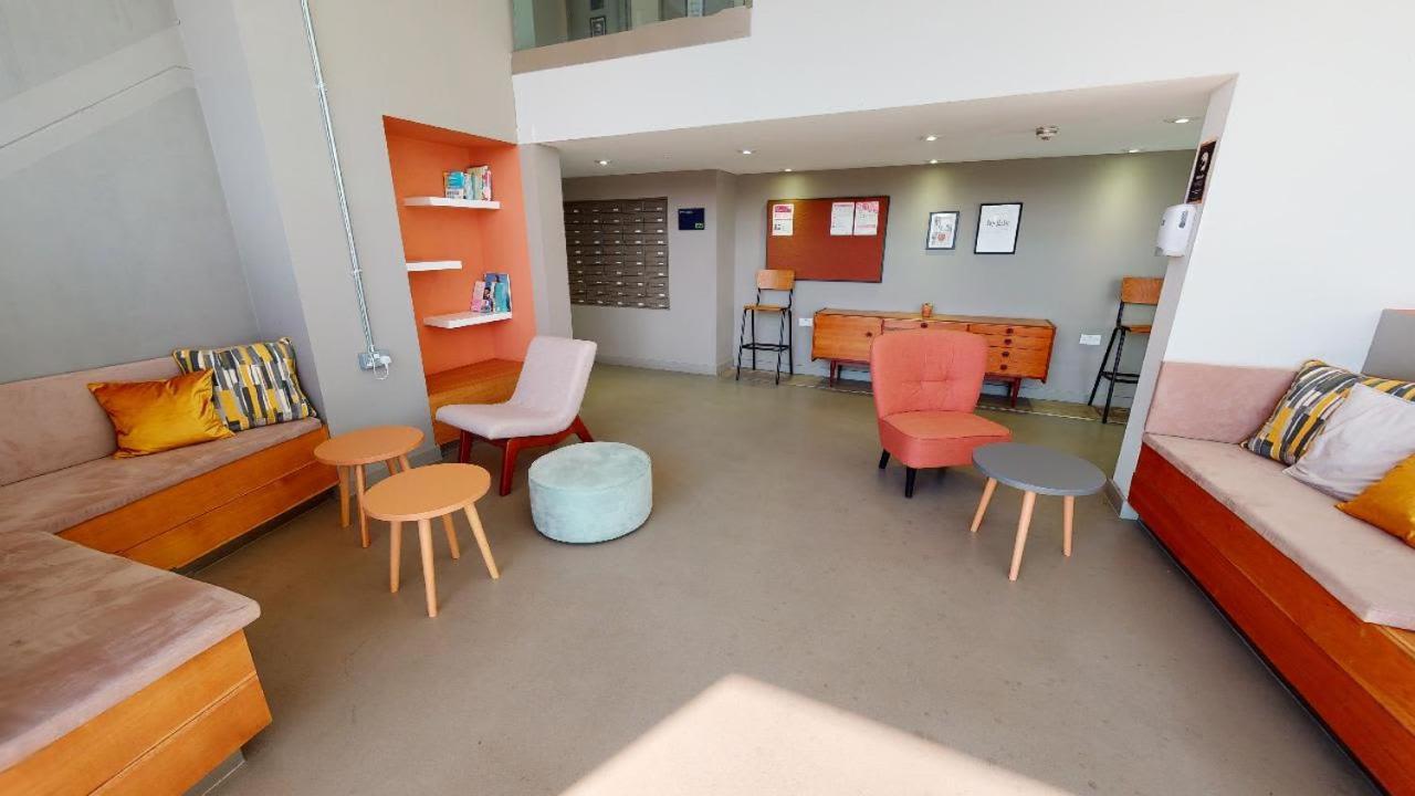 For Students Only Private Bedrooms With Shared Kitchen And Studios At Iq Haywood House In Londres Exterior foto
