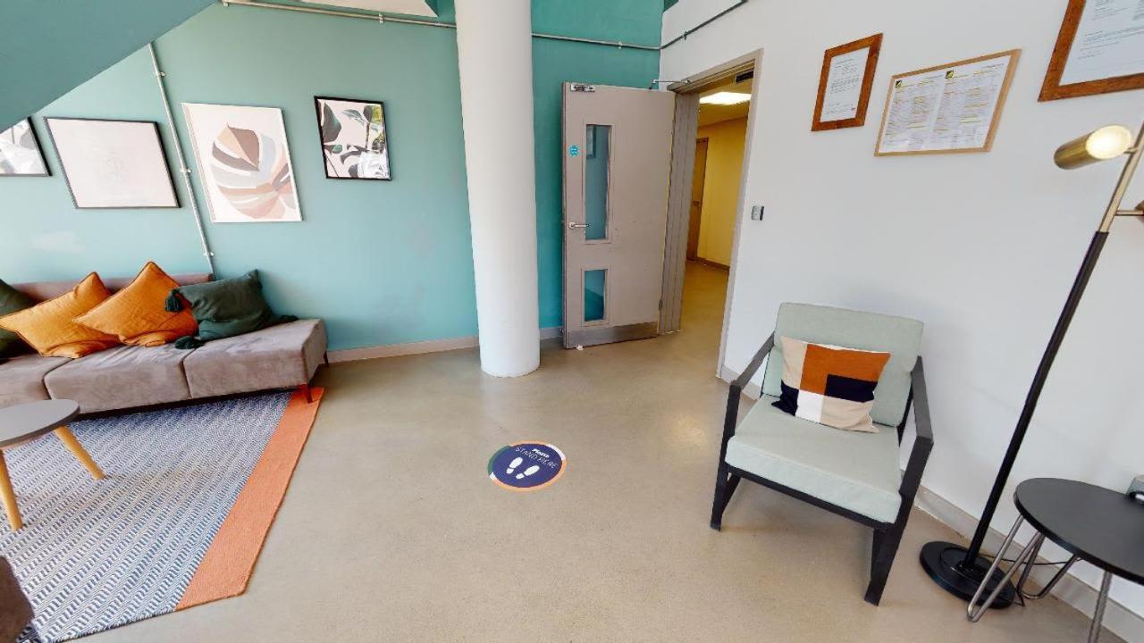 For Students Only Private Bedrooms With Shared Kitchen And Studios At Iq Haywood House In Londres Exterior foto