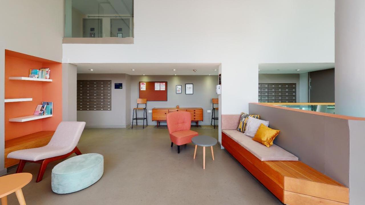 For Students Only Private Bedrooms With Shared Kitchen And Studios At Iq Haywood House In Londres Exterior foto
